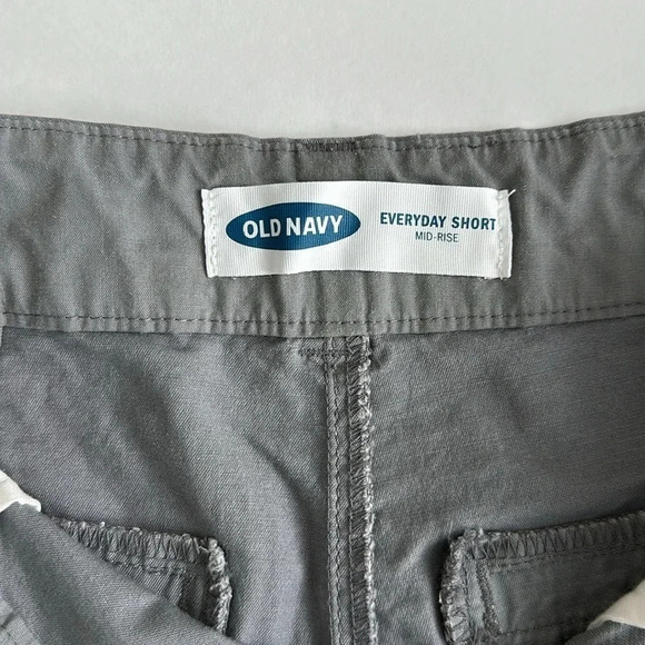 Old Navy Gray Mid Rise Shorts Sz 0 - Picture 3 of 5